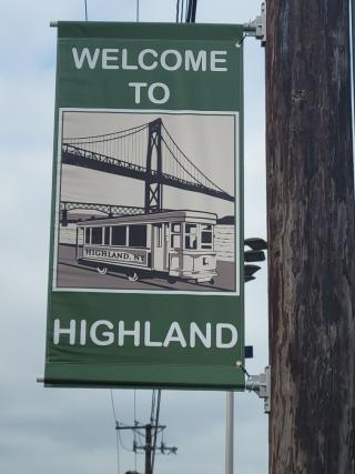 Beautification Committee Installs New Welcome to Highland Banners